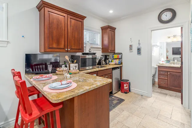 $4,900,000 | 23 Northeast MacArthur Boulevard, Stuart, FL 34996