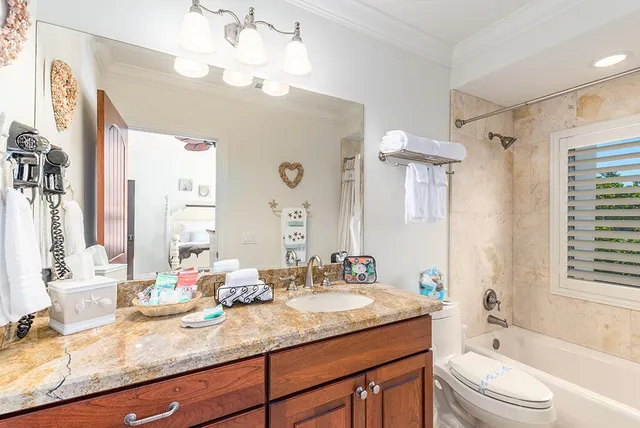 $4,900,000 | 23 Northeast MacArthur Boulevard, Stuart, FL 34996