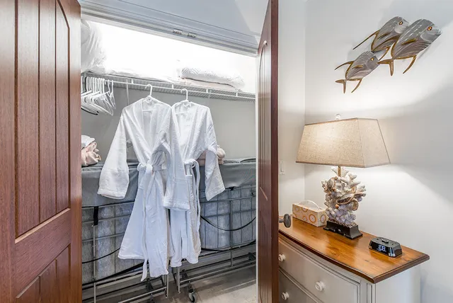 $4,900,000 | 23 Northeast MacArthur Boulevard, Stuart, FL 34996