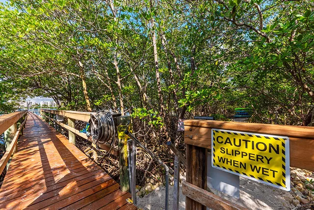 $4,900,000 | 23 Northeast MacArthur Boulevard, Stuart, FL 34996