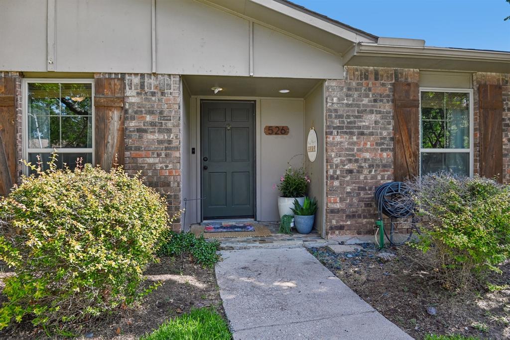 526 Shadowcrest Lane Coppell, TX 75019 - Photo 4 of 40