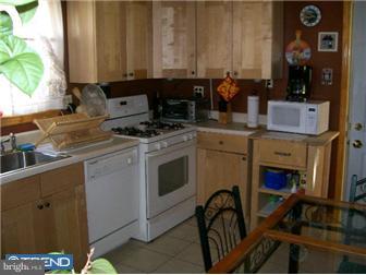 451 Colonial Road Bellmawr, NJ 08031 - Photo 3 of 10 Kitchen