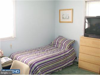 451 Colonial Road Bellmawr, NJ 08031 - Photo 6 of 10 Bedroom 2