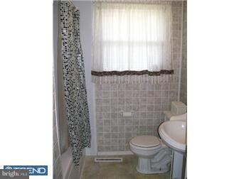 451 Colonial Road Bellmawr, NJ 08031 - Photo 8 of 10 Bathroom