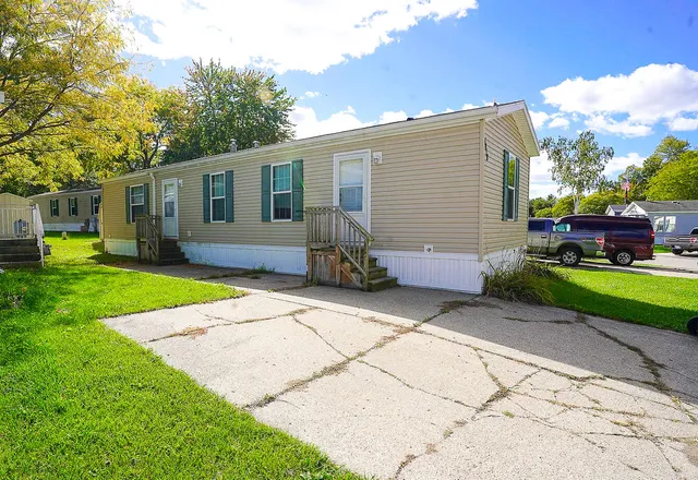 $43,800 | 4418 Oakland Drive, Allendale, MI 49401