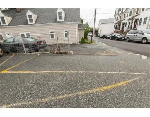 $2,400 | 31 Eastburn Street, Boston, MA 02135