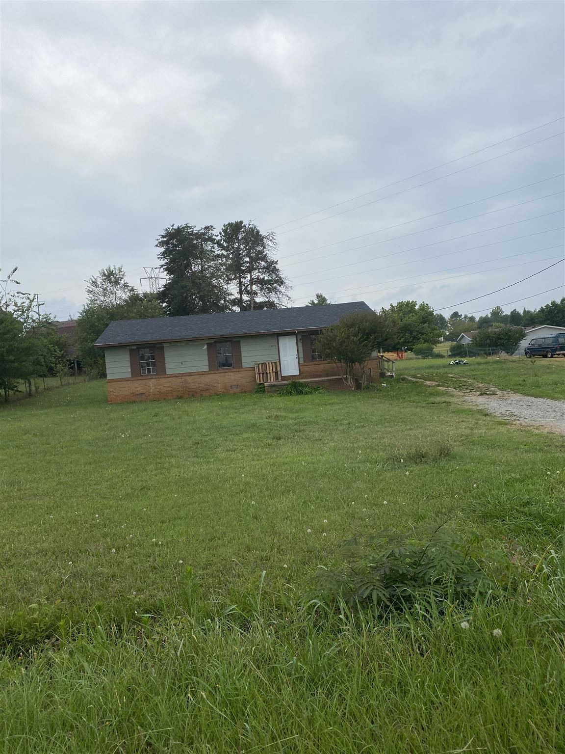 1025 Henderson Road Chesnee, SC 29323 - Photo 1 of 10