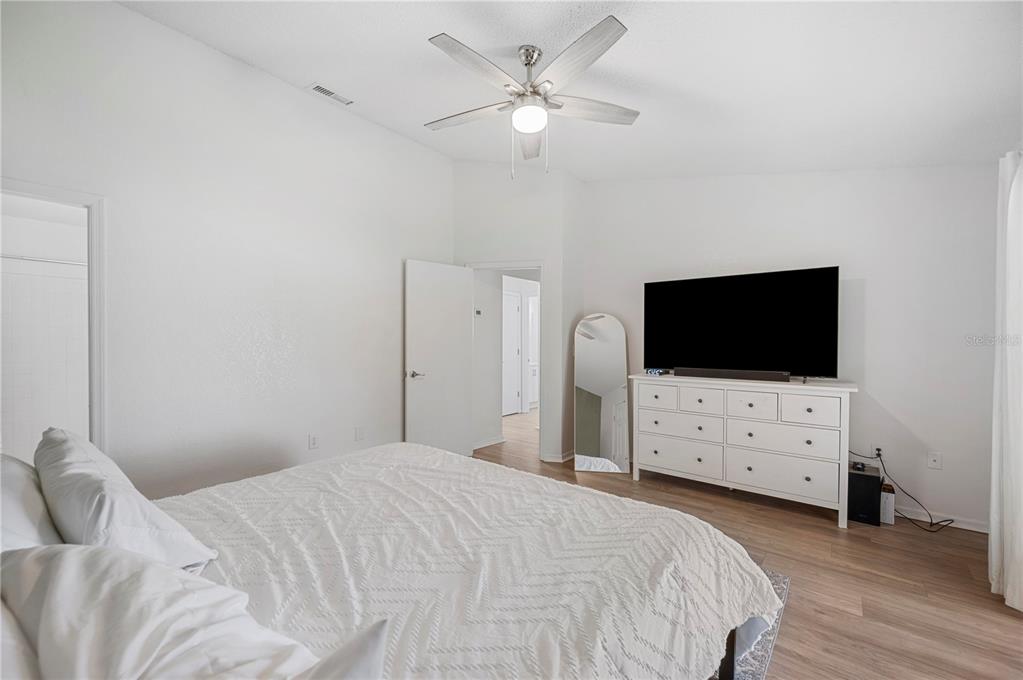 1009 Meadowood Pointe Road Lakeland, FL 33811 - Photo 13 of 31 Gallery Image 13