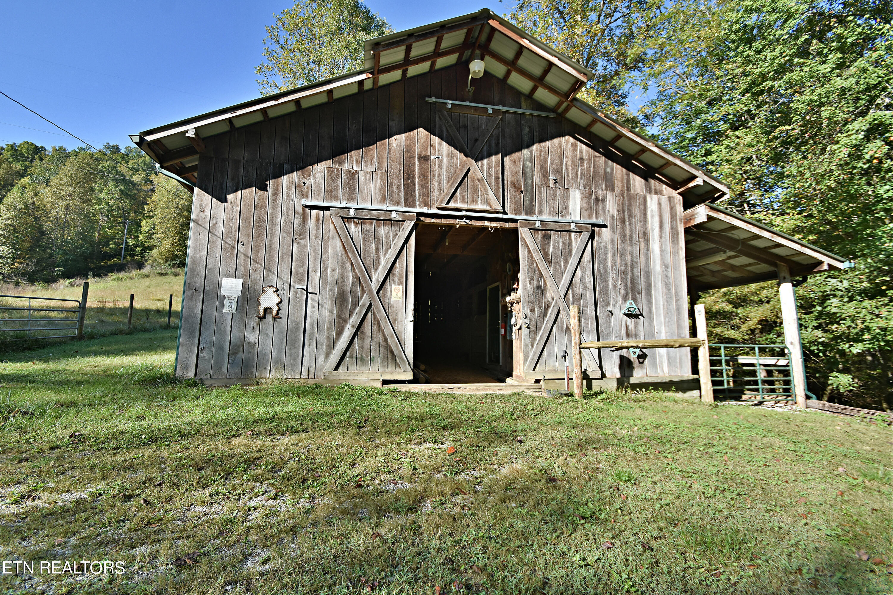 Low Gap Road Helenwood, TN 37755 - Photo 2 of 24 DSC_8220