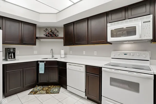 $300,000 | 2608 East 2nd Street, Unit C, Bloomington, IN 47401