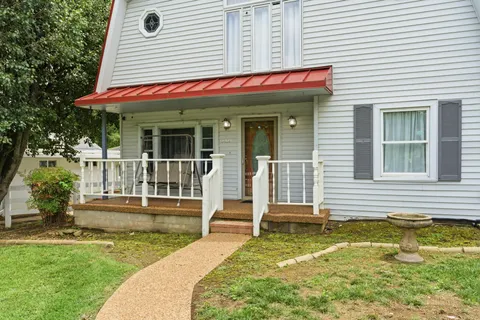 $950,000 | 5717 Maudina Avenue, Nashville, TN 37209