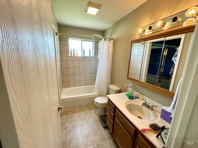 $380,000 | 2334 Charnita Drive, Clarkston, WA 99403