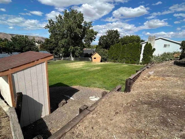 $380,000 | 2334 Charnita Drive, Clarkston, WA 99403