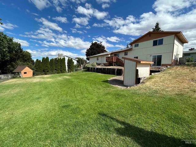 $380,000 | 2334 Charnita Drive, Clarkston, WA 99403