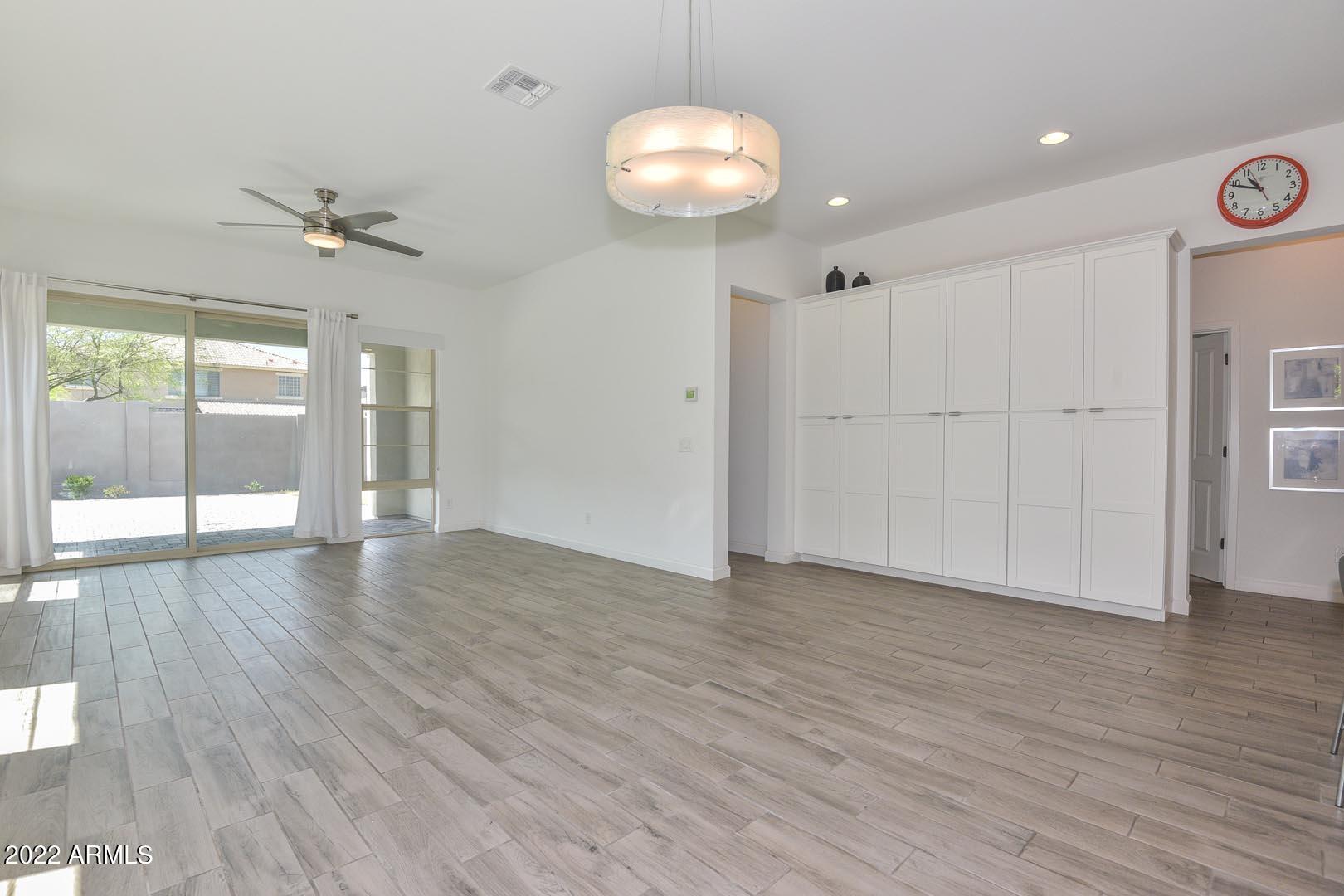 2341 West Cedar Ridge Road Phoenix, AZ 85085 - Photo 22 of 54 Breakfast Room-Great Room