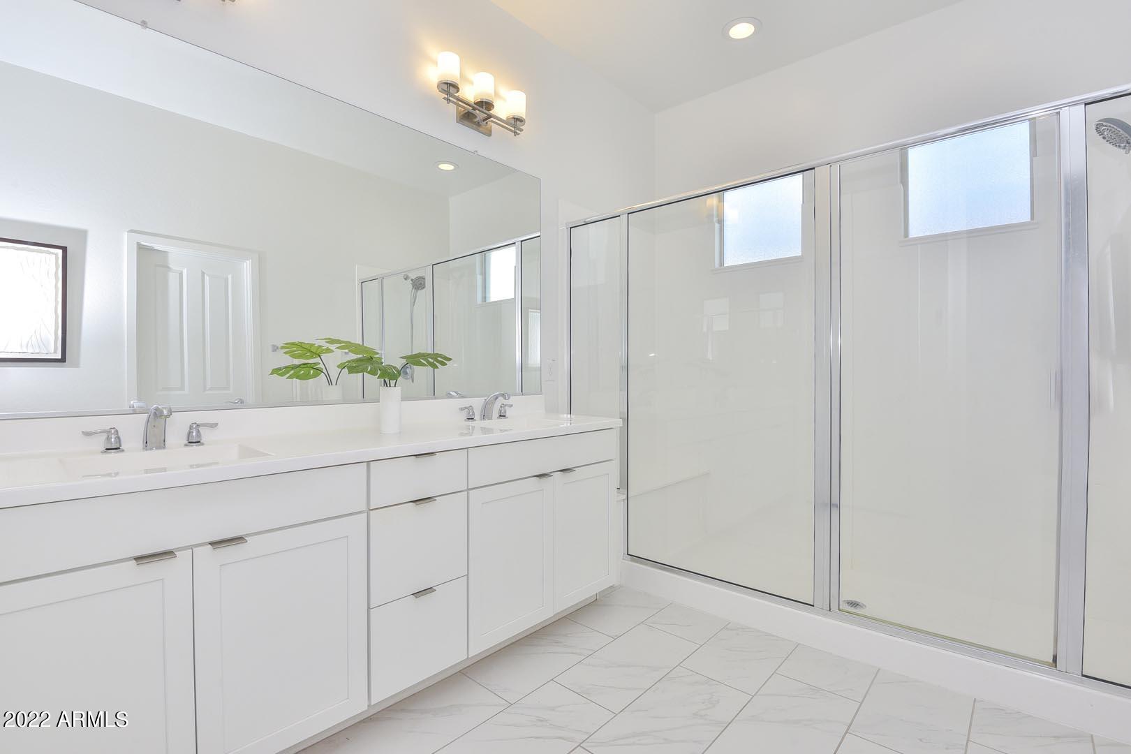 2341 West Cedar Ridge Road Phoenix, AZ 85085 - Photo 25 of 54 Master Bath
