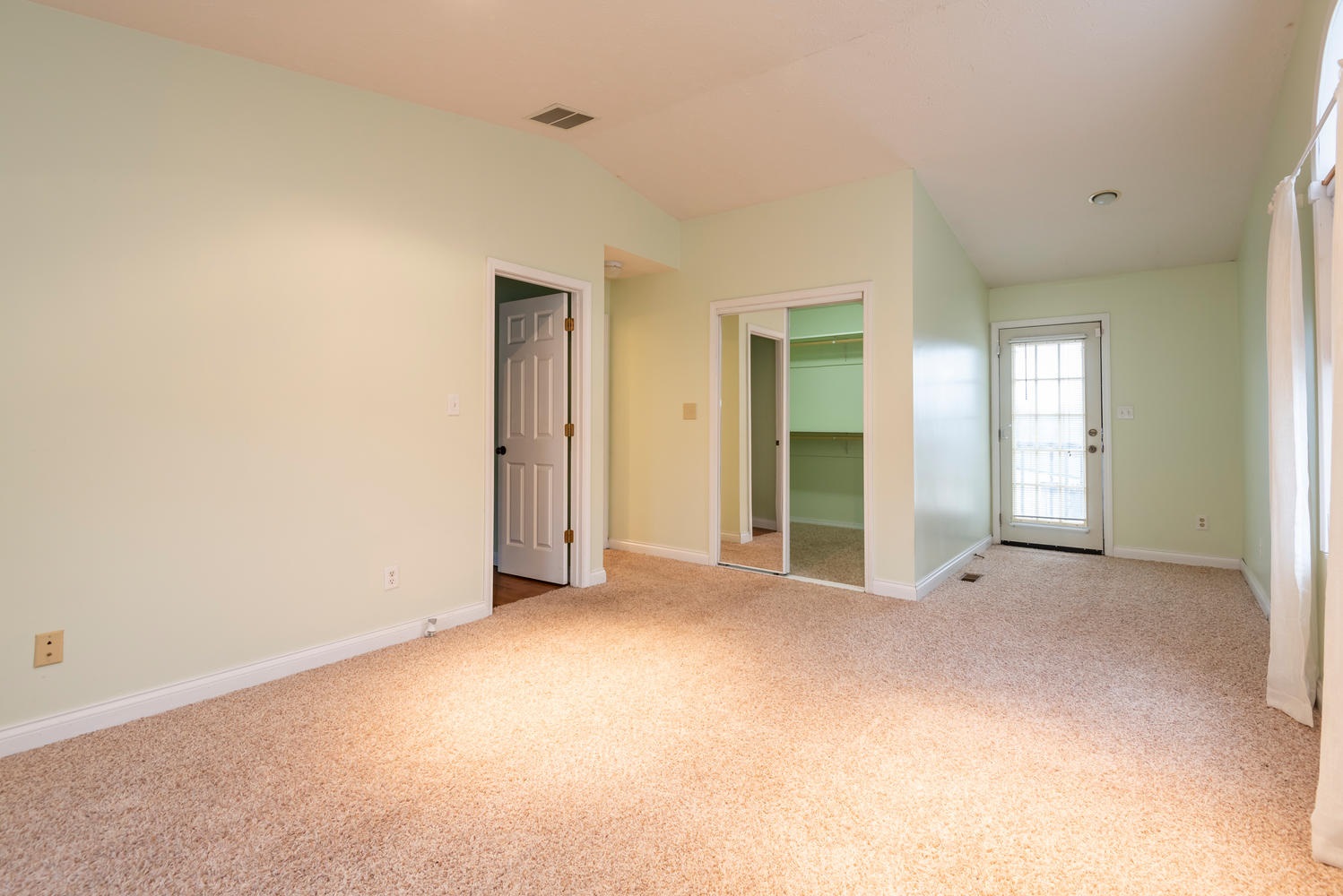 3223 West Maple Grove Road Bloomington, IN 47404 - Photo 11 of 36