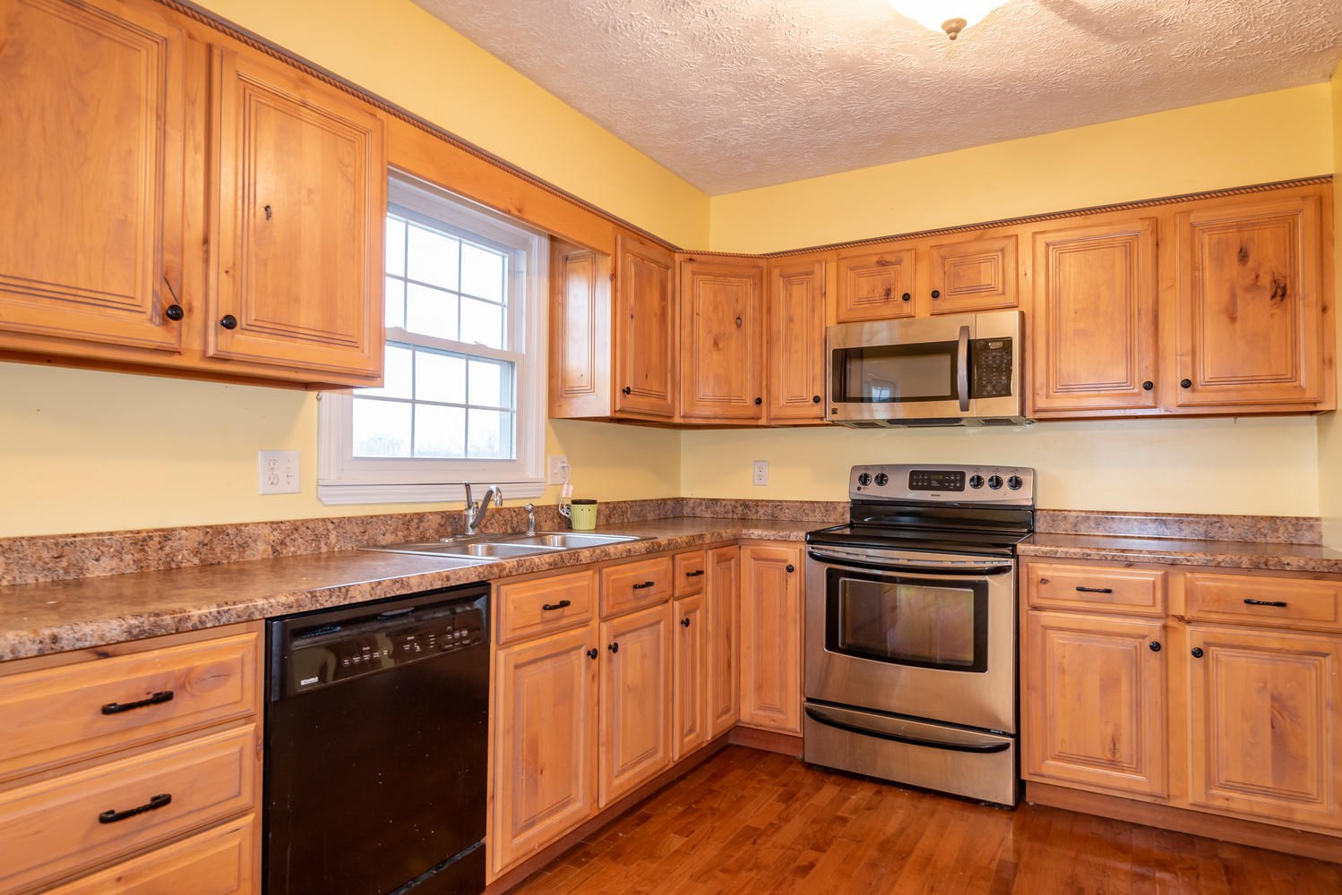 3223 West Maple Grove Road Bloomington, IN 47404 - Photo 5 of 36