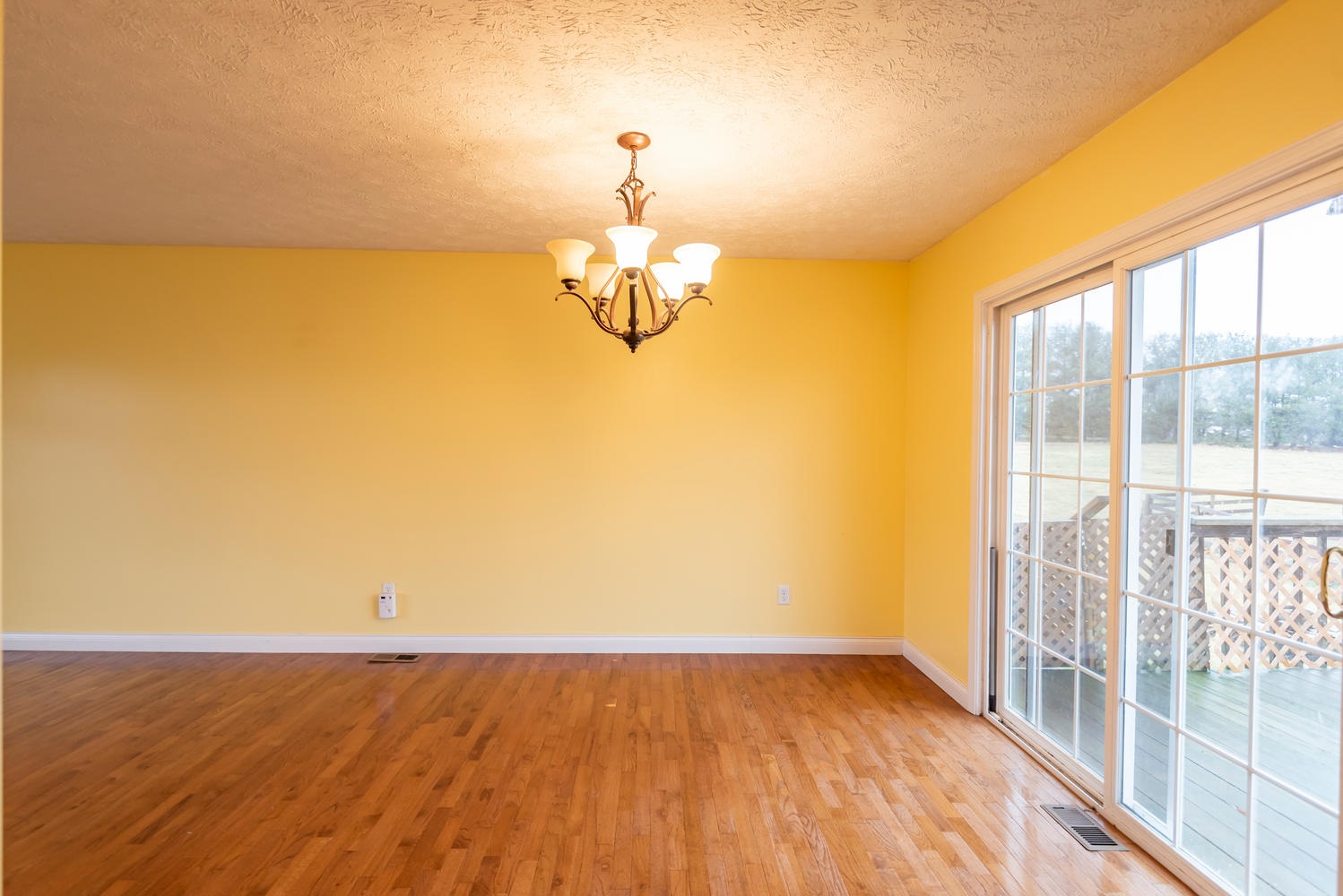 3223 West Maple Grove Road Bloomington, IN 47404 - Photo 7 of 36