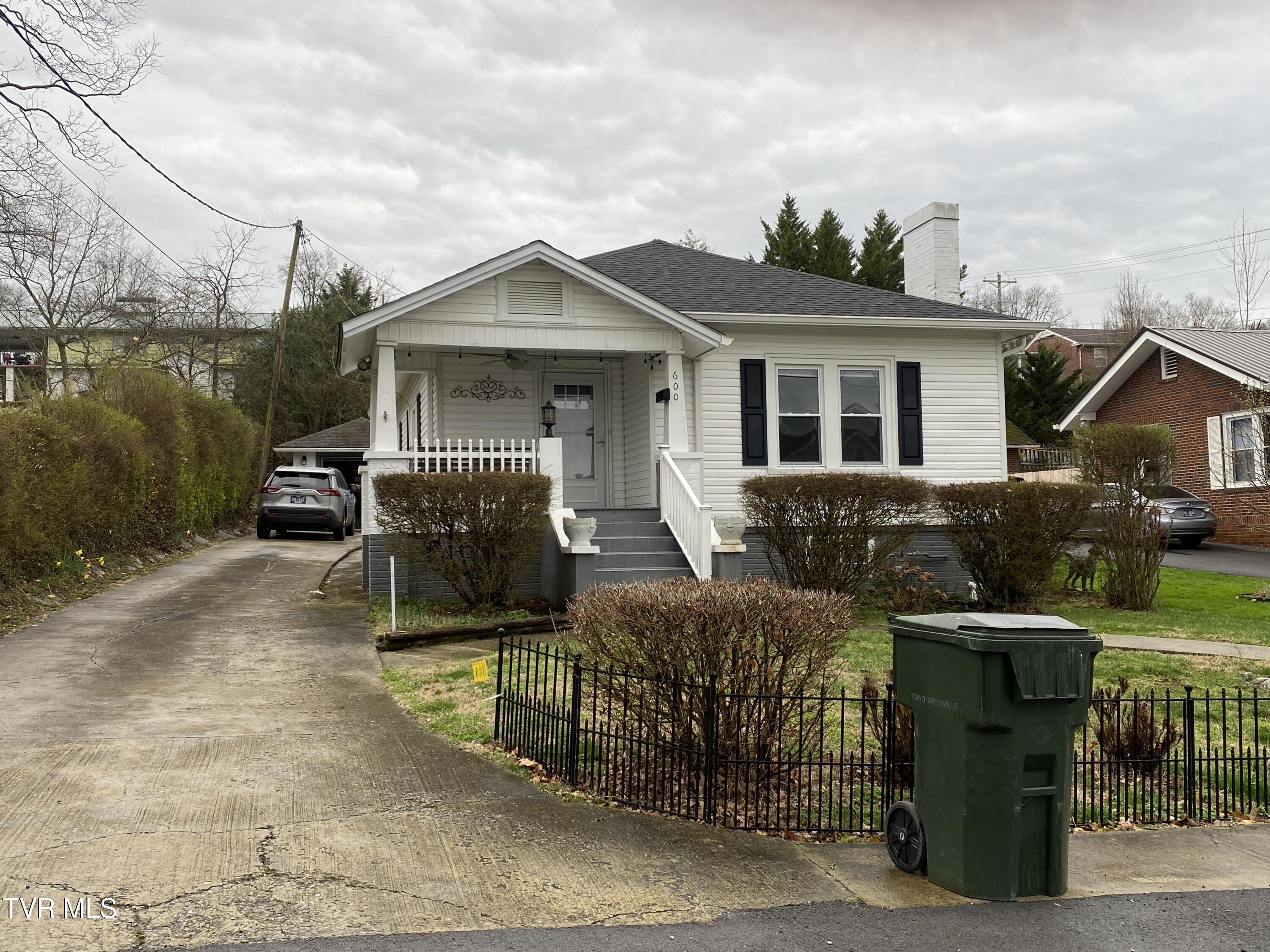 600 Franklin Street Greeneville, TN 37745 - Photo 2 of 13 IMG_7285 (1)