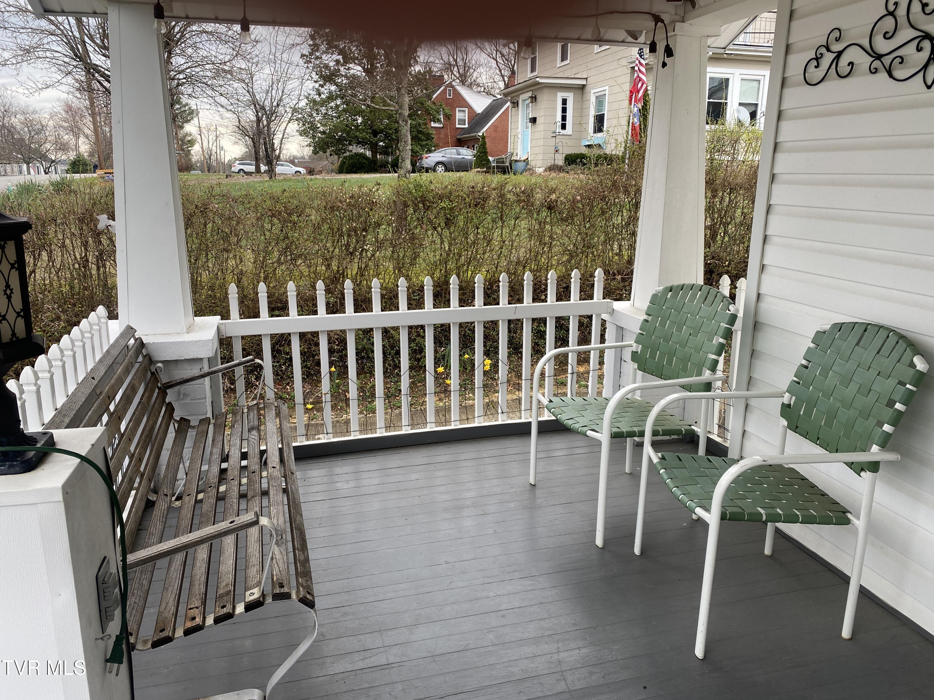 600 Franklin Street Greeneville, TN 37745 - Photo 3 of 13 IMG_7273 (1)