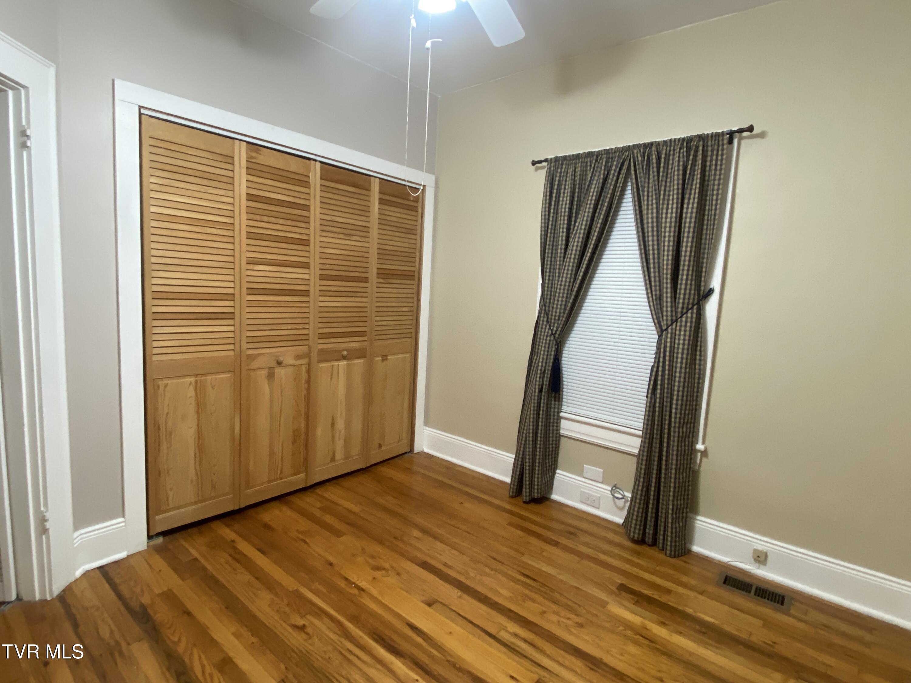 600 Franklin Street Greeneville, TN 37745 - Photo 8 of 13 IMG_7630