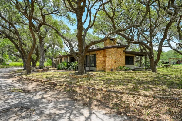 $294,500 | 1820 Kenny Lane, Ingleside, TX 78362