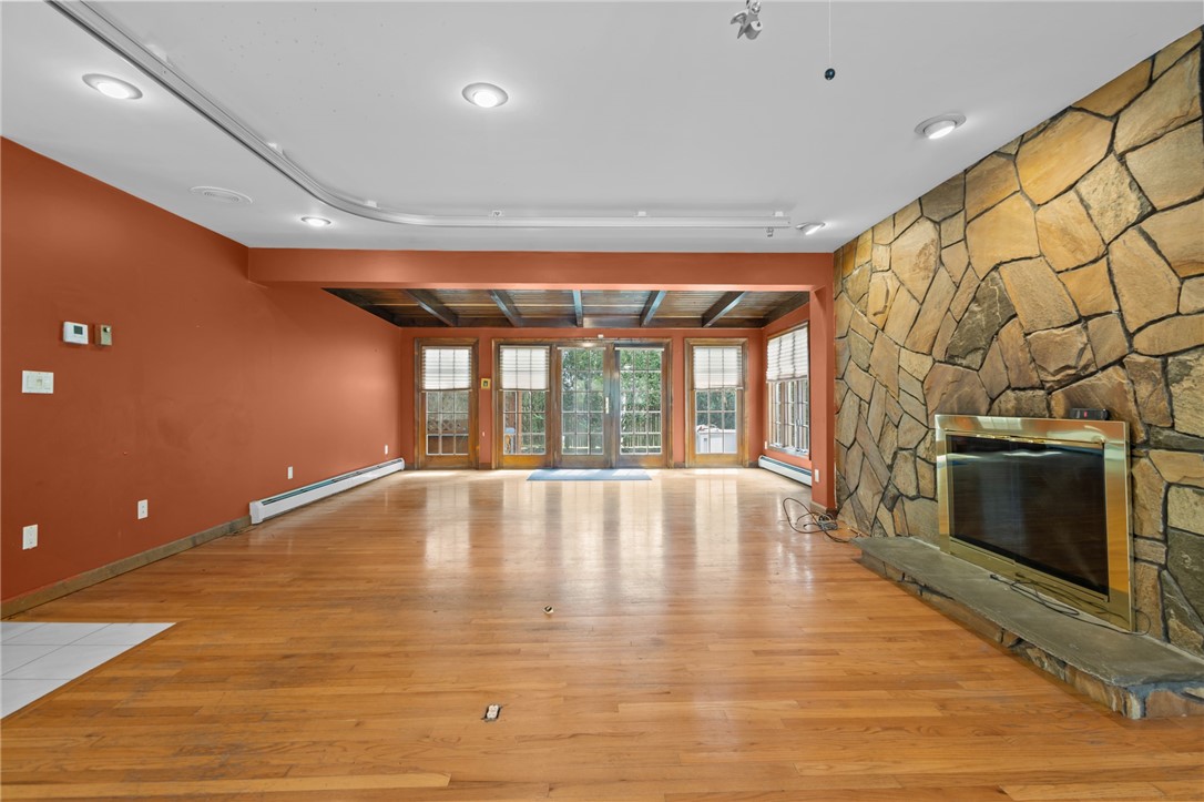 300 Twin River Road Lincoln, RI 02865 - Photo 15 of 45 Gallery Image 15