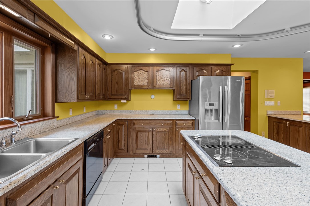 300 Twin River Road Lincoln, RI 02865 - Photo 6 of 45 Gallery Image 6