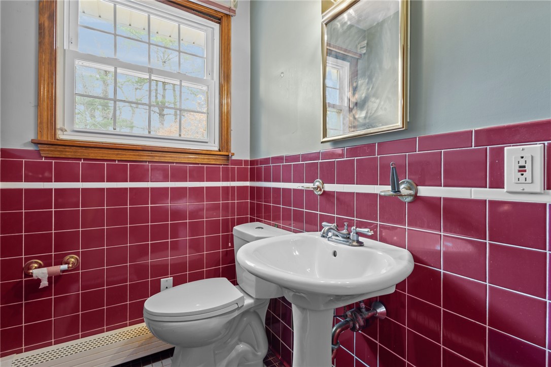 300 Twin River Road Lincoln, RI 02865 - Photo 10 of 45 Gallery Image 10