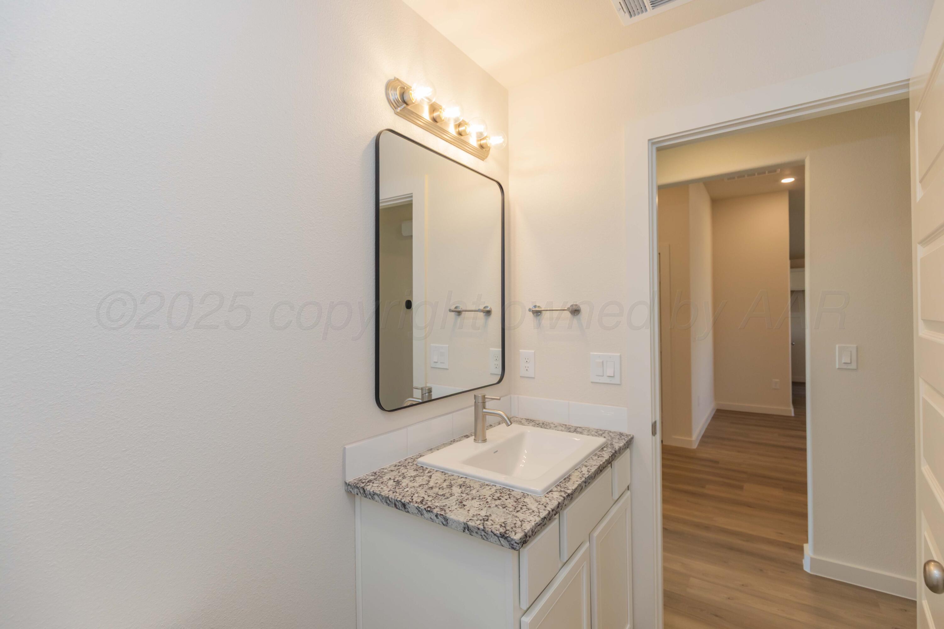 8904 Bunkhouse Road Amarillo, TX 79124 - Photo 8 of 17 BATHROOM 2 VIEW 2