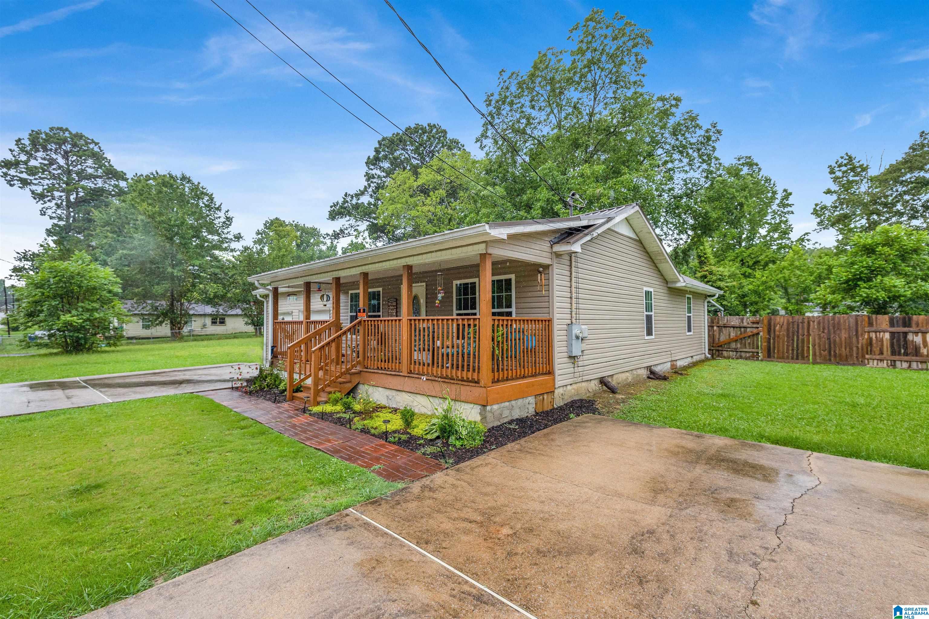 646 Jackson Trail Southwest Attalla, AL 35954 - Photo 3 of 22
