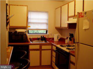 9338 Neil Road, Unit A Philadelphia, PA 19115 - Photo 4 of 6 Gallery Image 4