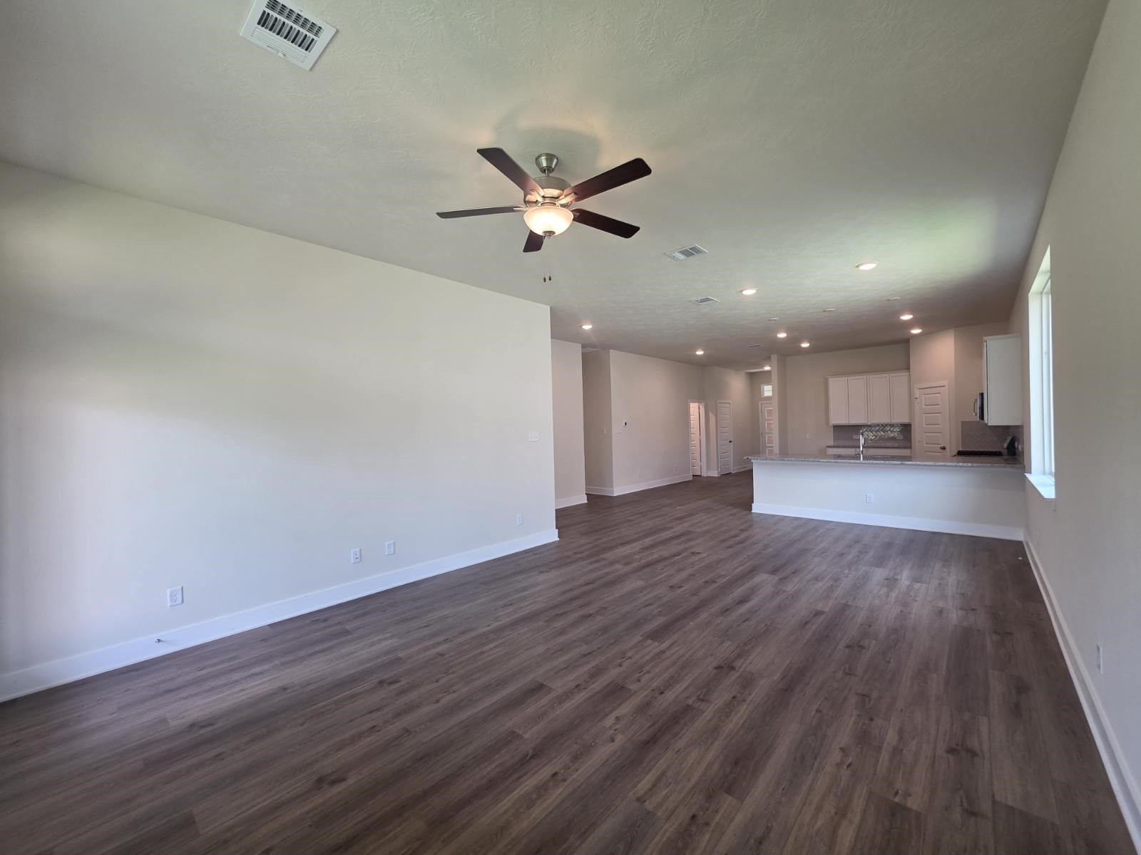 2069 Winepress Road Brenham, TX 77833 - Photo 5 of 15