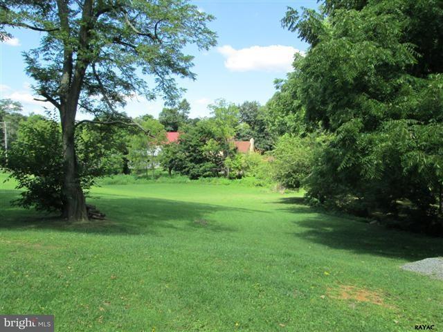 3585 Springwood Road Red Lion, PA 17356 - Photo 3 of 22 Gallery Image 3