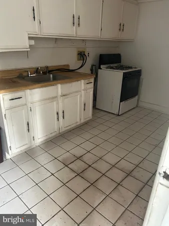 $325,000 | 917 47th Place Northeast, Washington, DC 20019
