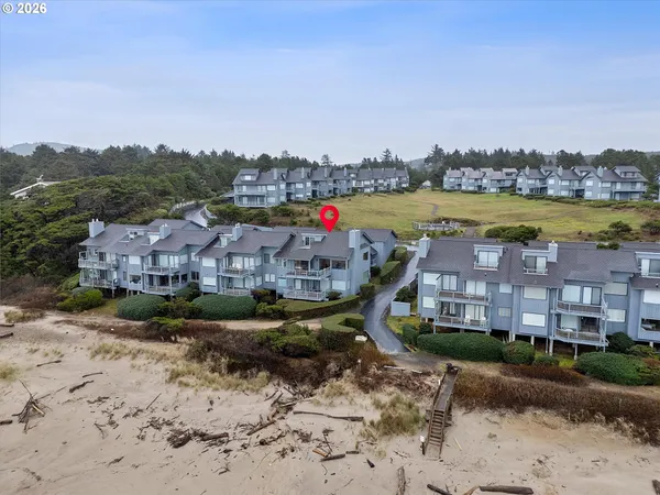 $690,000 | 4175 Highway 101, Unit D2, Depoe Bay, OR 97341