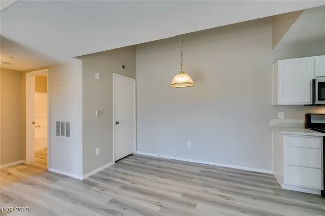 $1,600 | 950 Seven Hills Drive, Unit 726, Henderson, NV 89052