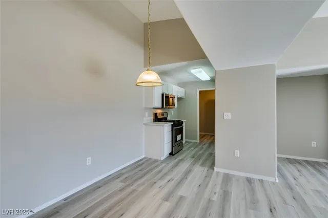 $1,600 | 950 Seven Hills Drive, Unit 726, Henderson, NV 89052