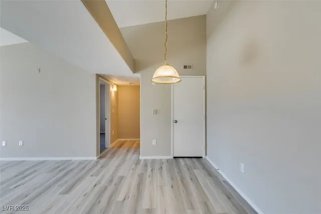 $1,600 | 950 Seven Hills Drive, Unit 726, Henderson, NV 89052