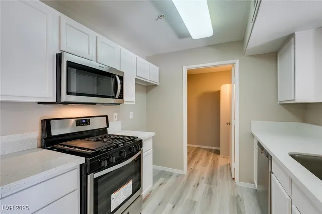 $1,600 | 950 Seven Hills Drive, Unit 726, Henderson, NV 89052