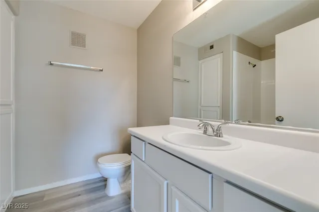 $1,600 | 950 Seven Hills Drive, Unit 726, Henderson, NV 89052