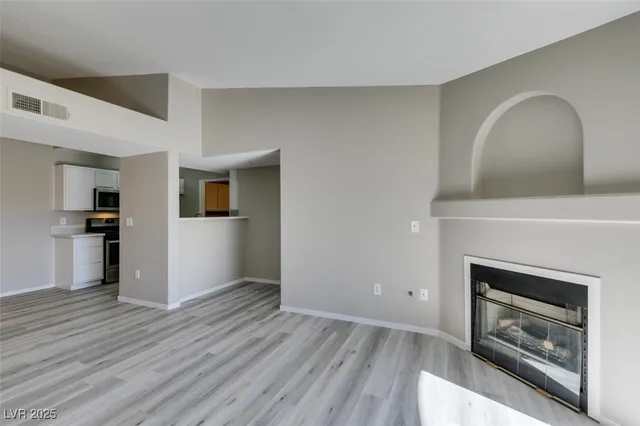 $1,600 | 950 Seven Hills Drive, Unit 726, Henderson, NV 89052