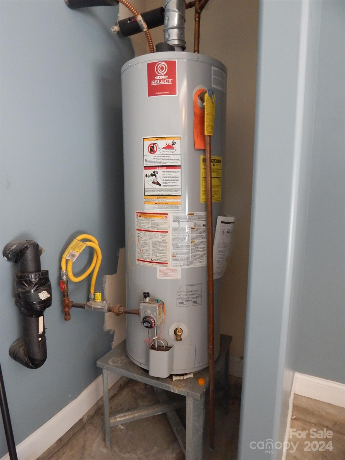 300 Ashmont Drive Kannapolis, NC 28081 - Photo 39 of 42 a utility room with dryer and washer