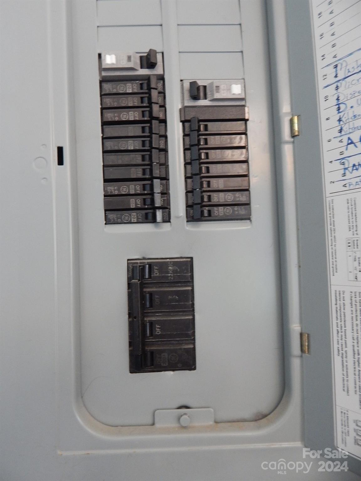 300 Ashmont Drive Kannapolis, NC 28081 - Photo 40 of 42 a view of walk in closet