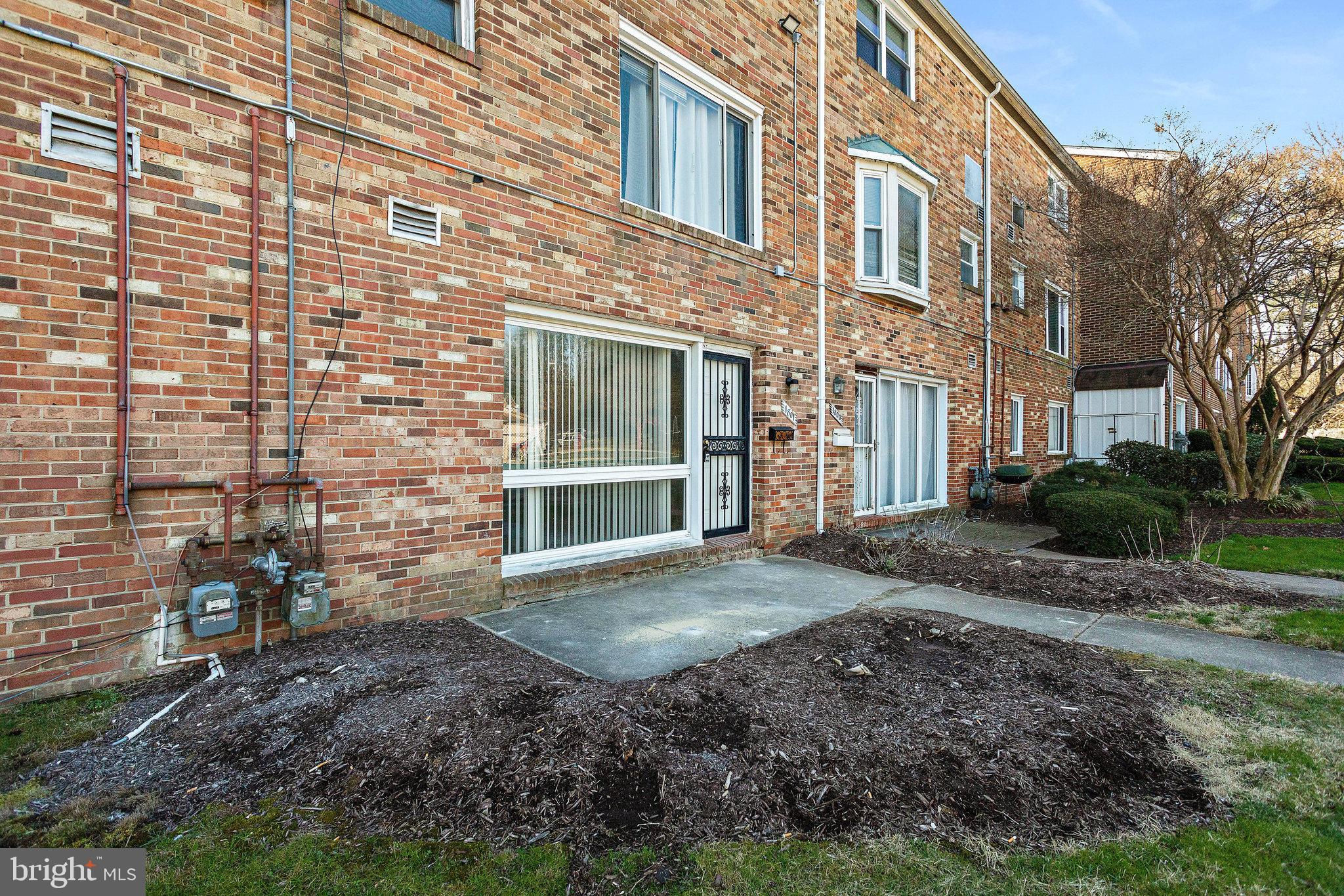 1801 Addison Road South District Heights, MD 20747 - Photo 3 of 42