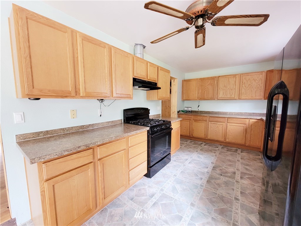 123 Hokanson Road Elma, WA 98541 - Photo 13 of 37 Gallery Image 13
