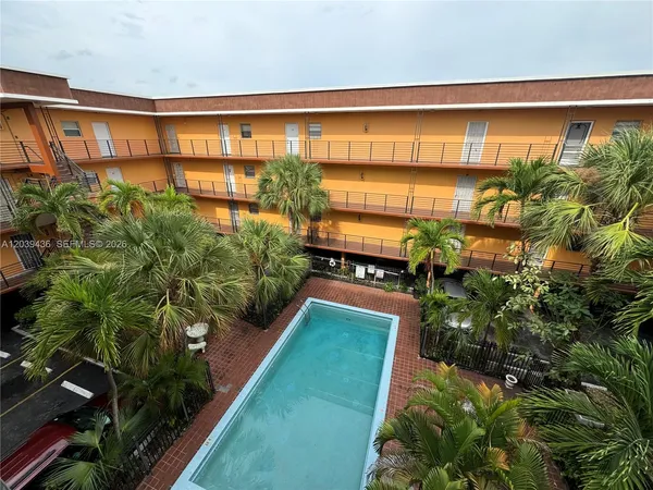 $165,000 | 365 Northeast 125th Street, Unit 402, North Miami, FL 33161