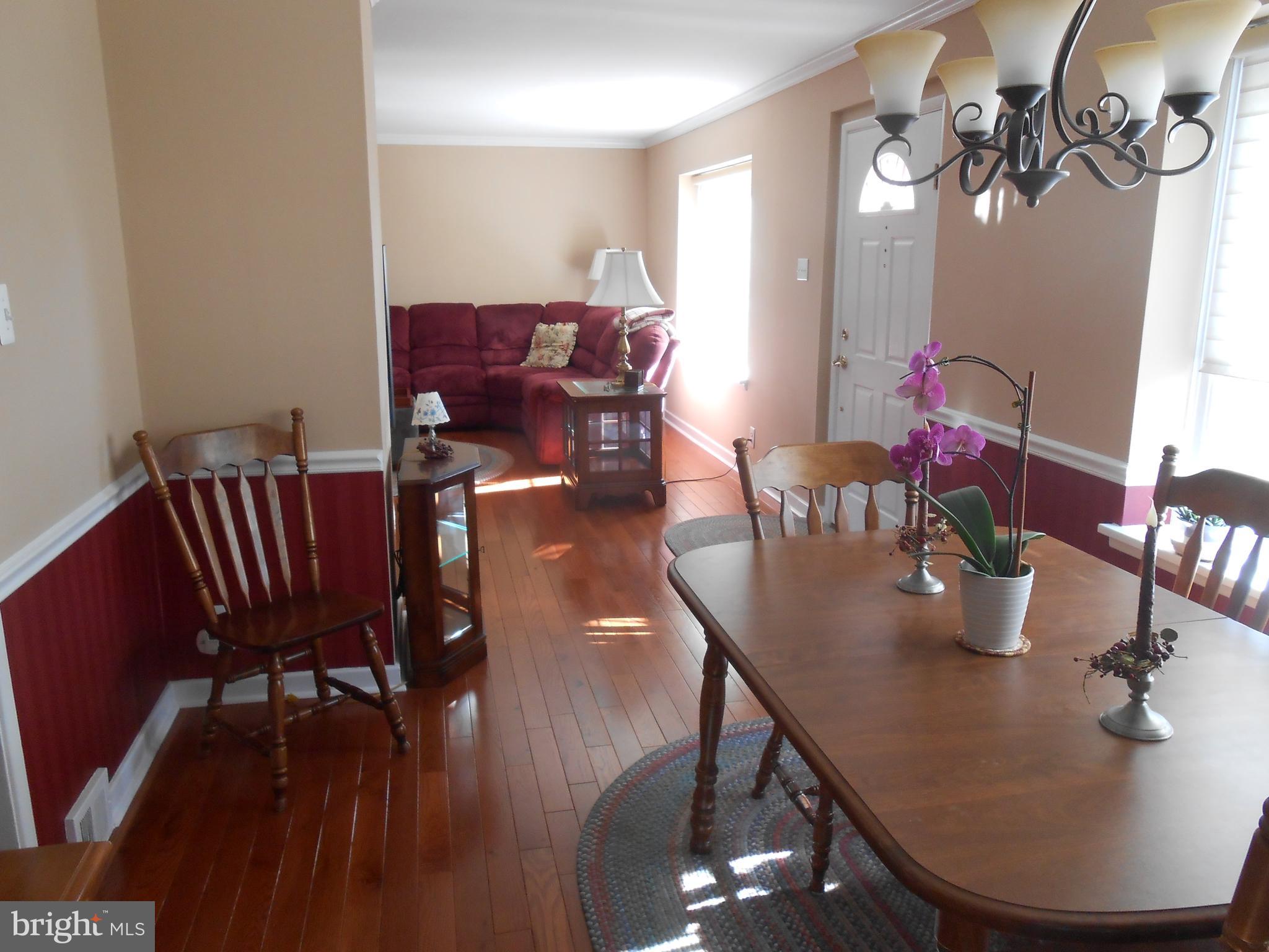 1209 Cambridge Road Warminster, PA 18974 - Photo 5 of 34 Dining Room