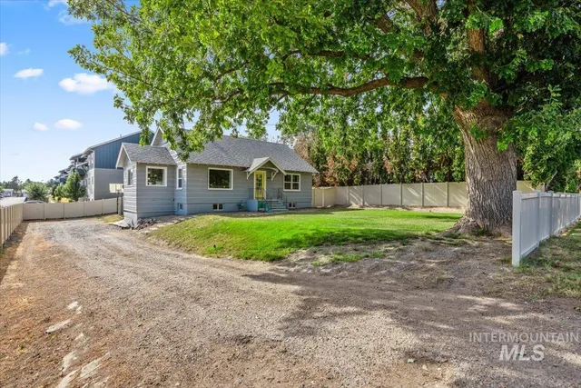 $440,000 | 1802 South Kimball Avenue, Caldwell, ID 83605